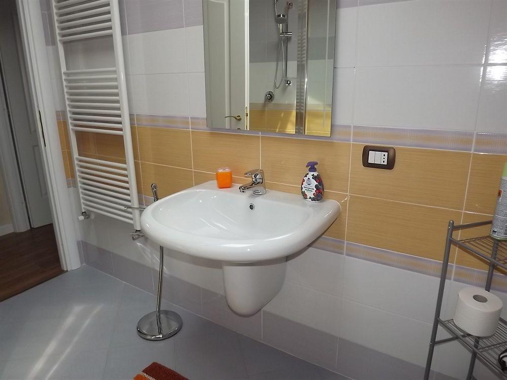 Il Gelsomino Bed & Breakfast Ferno Exterior foto