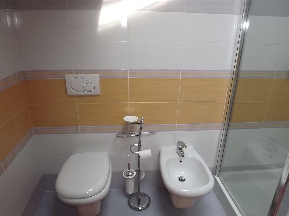 Il Gelsomino Bed & Breakfast Ferno Exterior foto