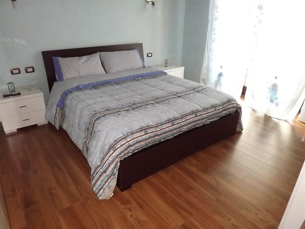 Il Gelsomino Bed & Breakfast Ferno Exterior foto