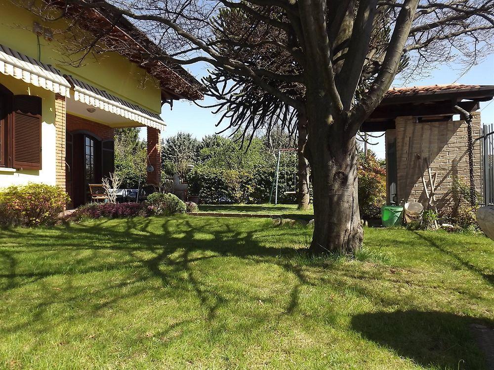 Il Gelsomino Bed & Breakfast Ferno Exterior foto