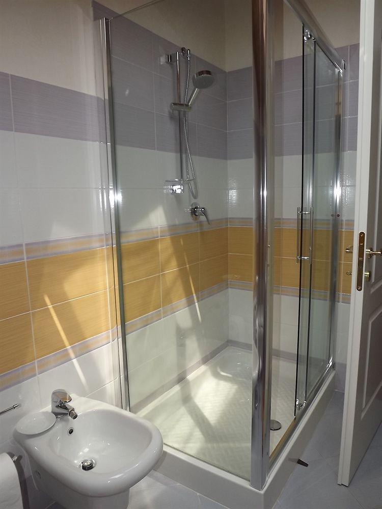 Il Gelsomino Bed & Breakfast Ferno Exterior foto