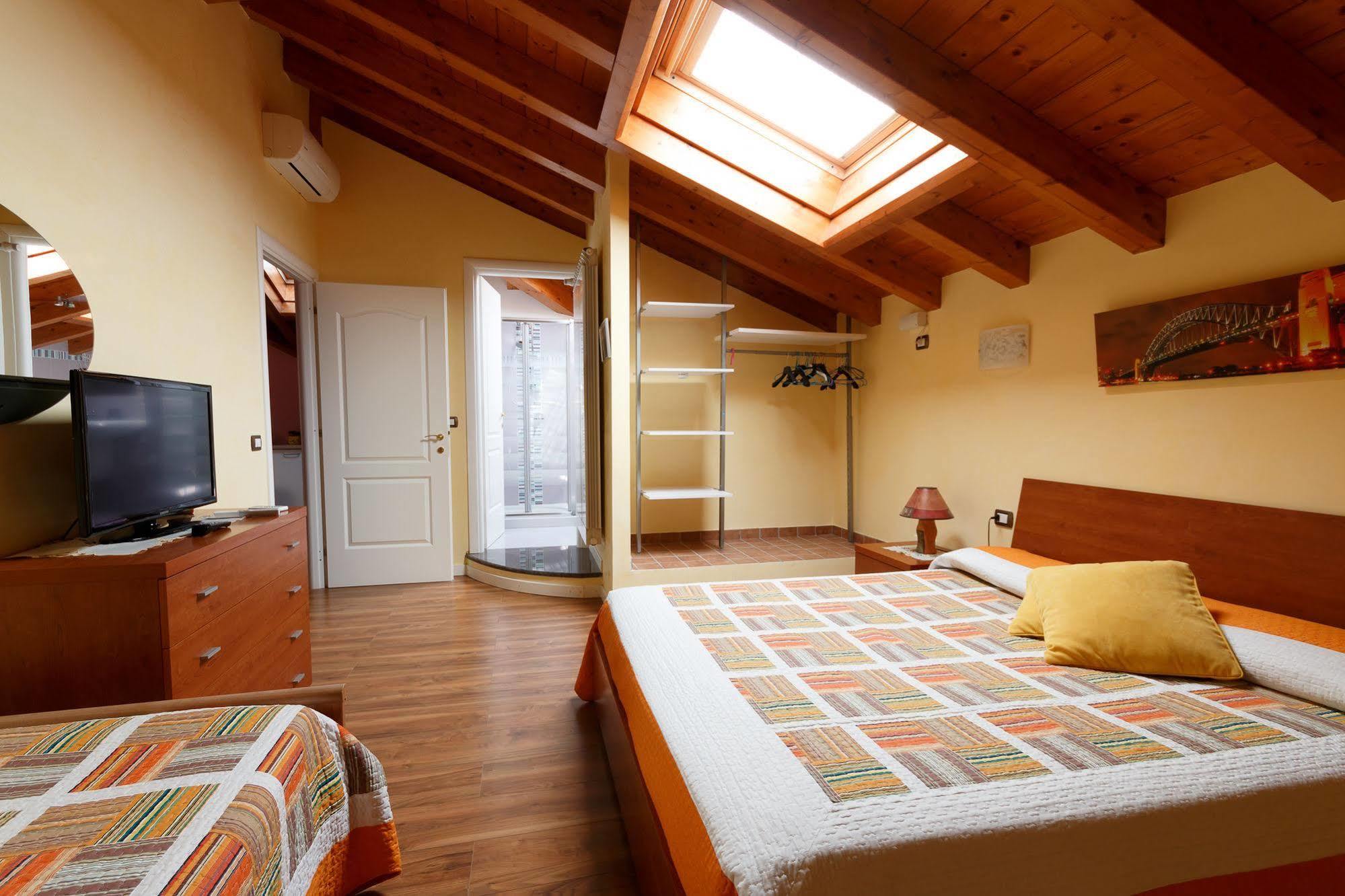 Il Gelsomino Bed & Breakfast Ferno Exterior foto