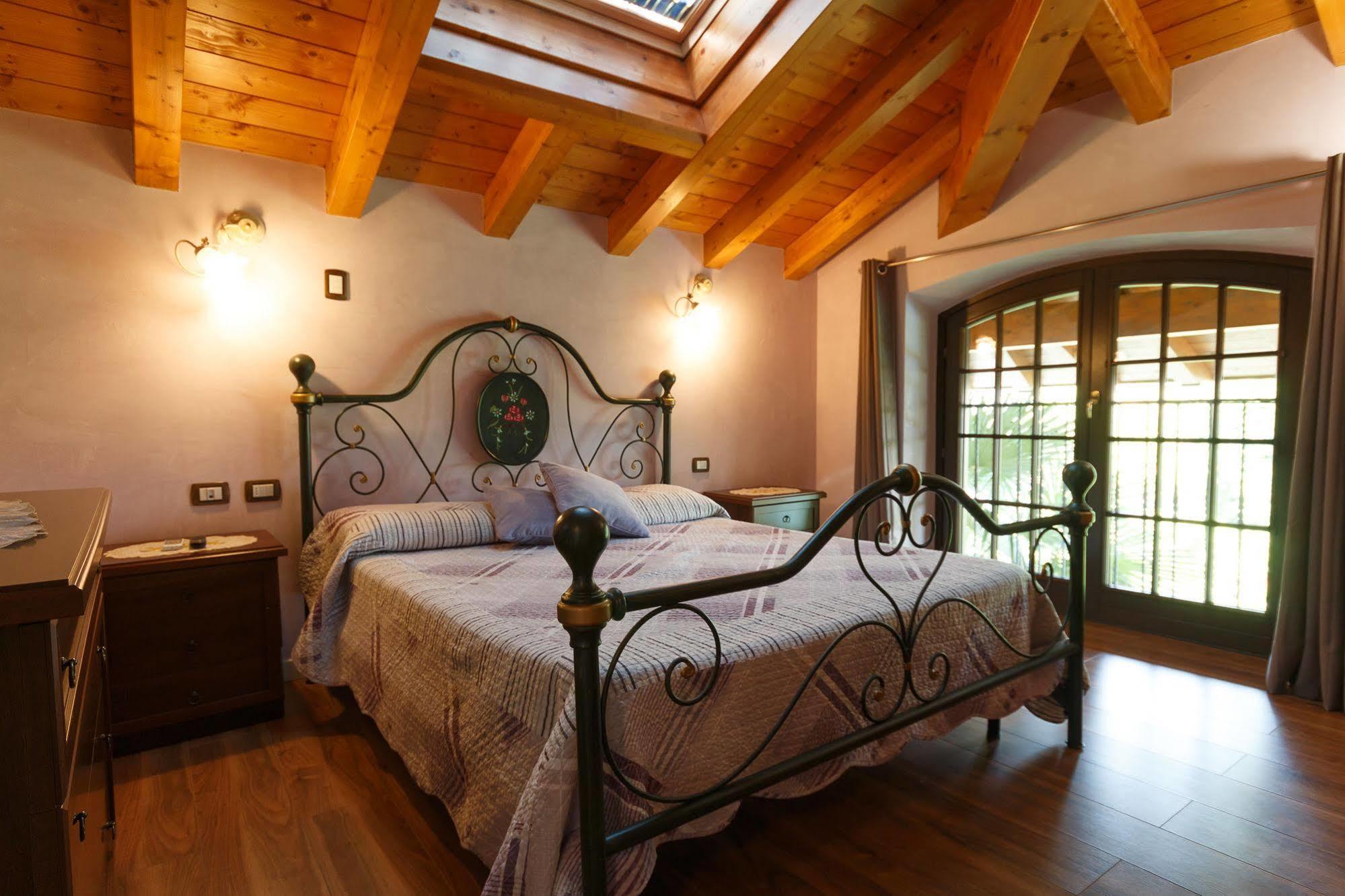 Il Gelsomino Bed & Breakfast Ferno Exterior foto