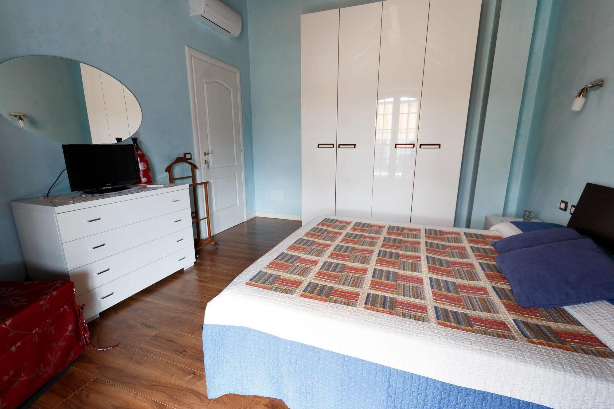 Il Gelsomino Bed & Breakfast Ferno Exterior foto