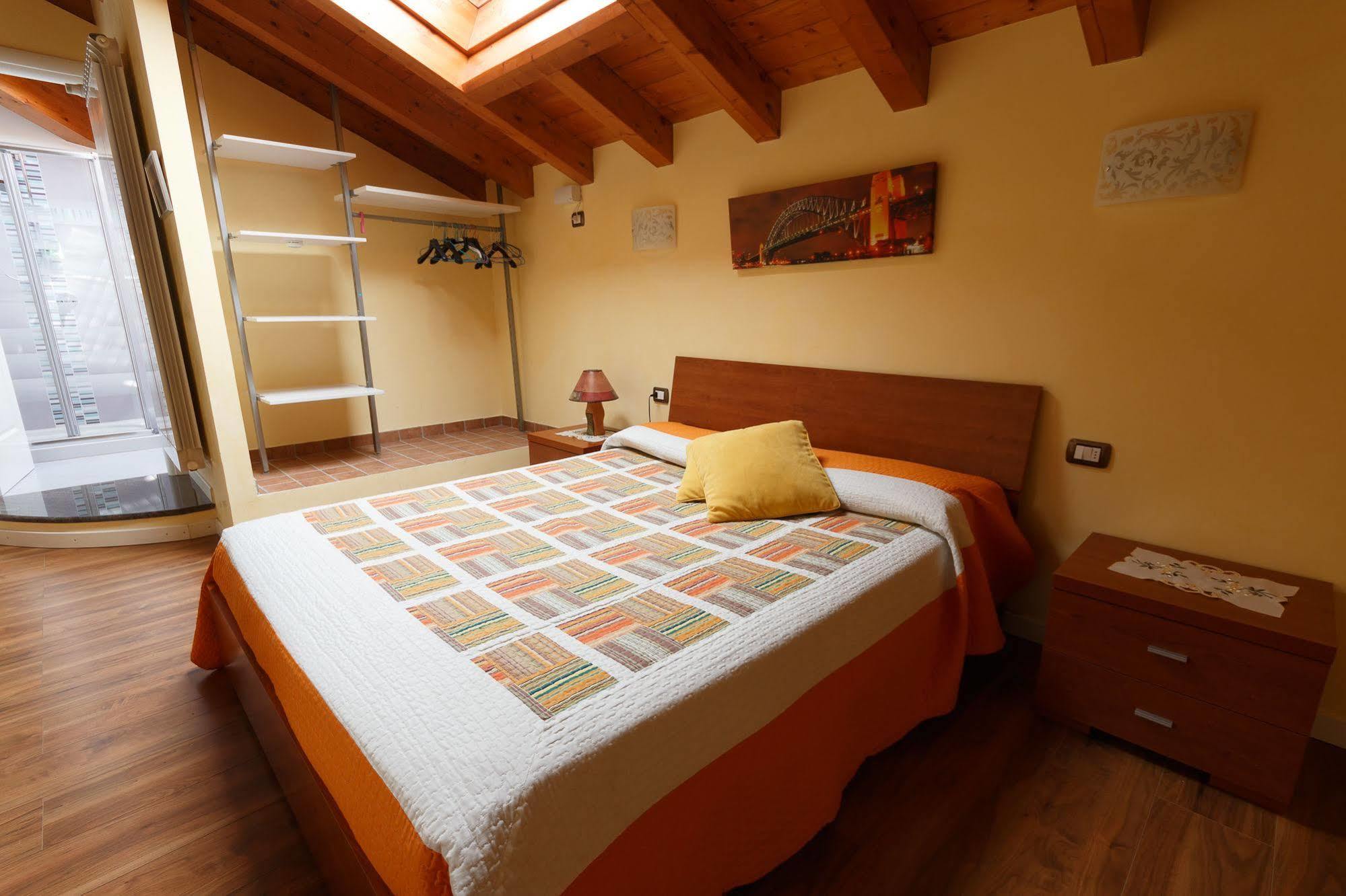 Il Gelsomino Bed & Breakfast Ferno Exterior foto