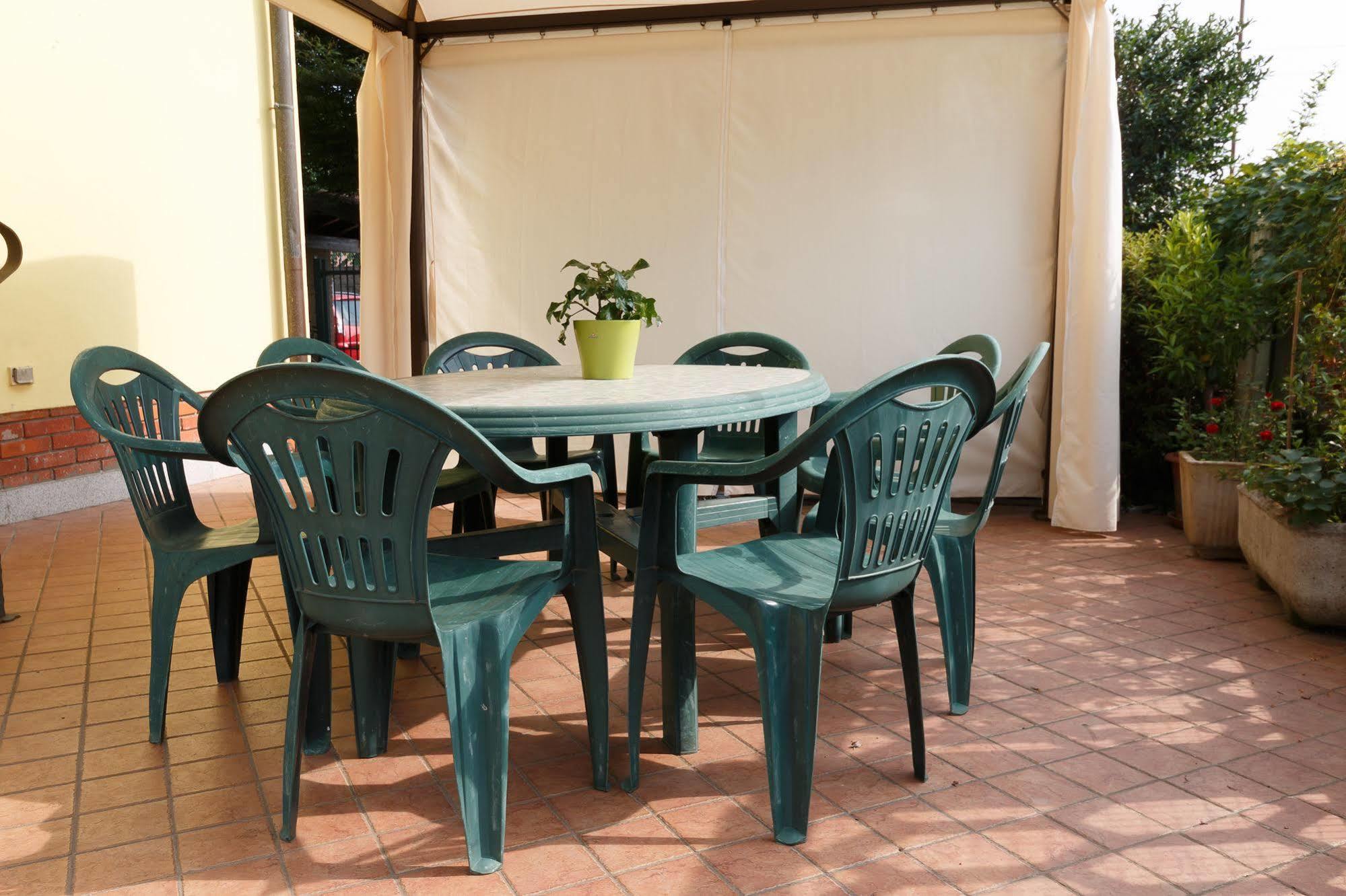 Il Gelsomino Bed & Breakfast Ferno Exterior foto